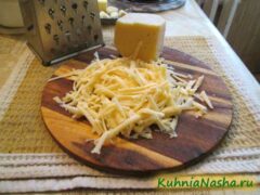 Сыр на крупной тёрке